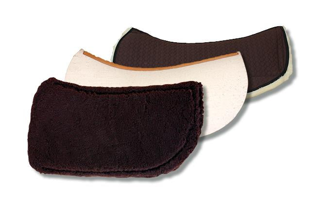 verschiedene Sattelunterlagen aus unterschiedlichen Materialien