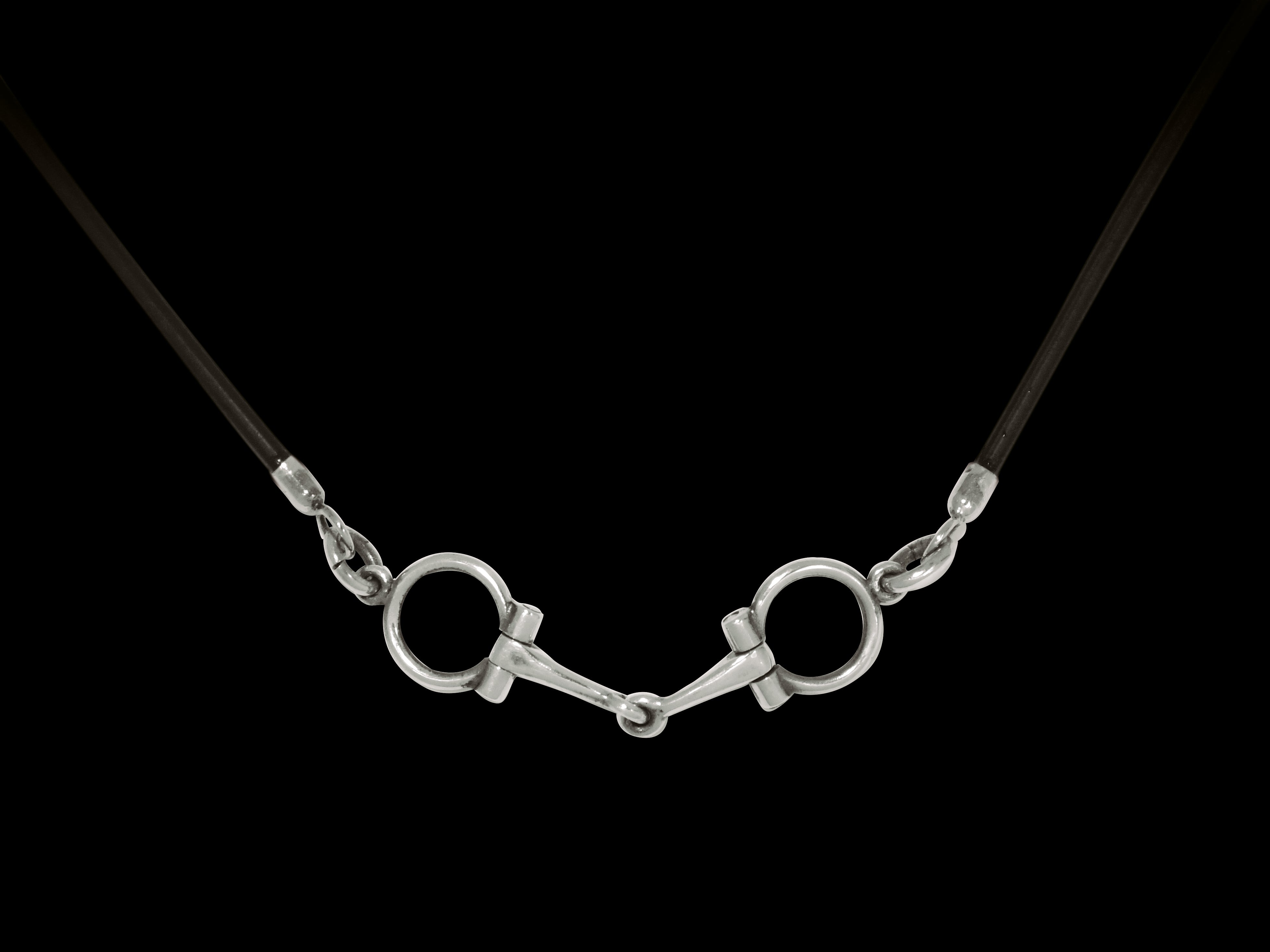 Collier Snaffle, Kautschuk- oder Lederband