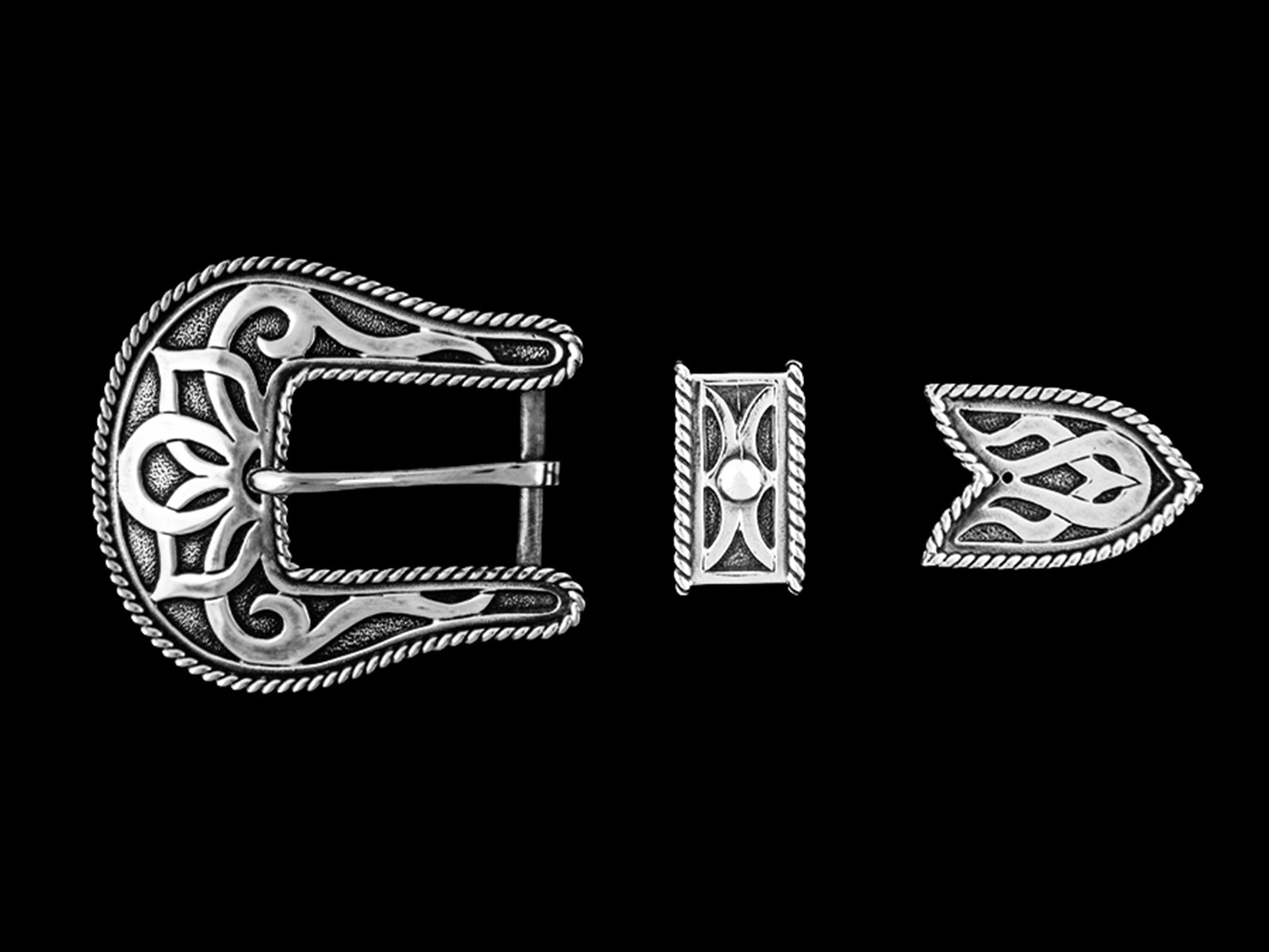 Buckle Set Ornament S130