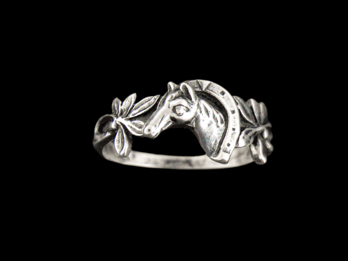 Ring Pferdekopf mit Hufeisen