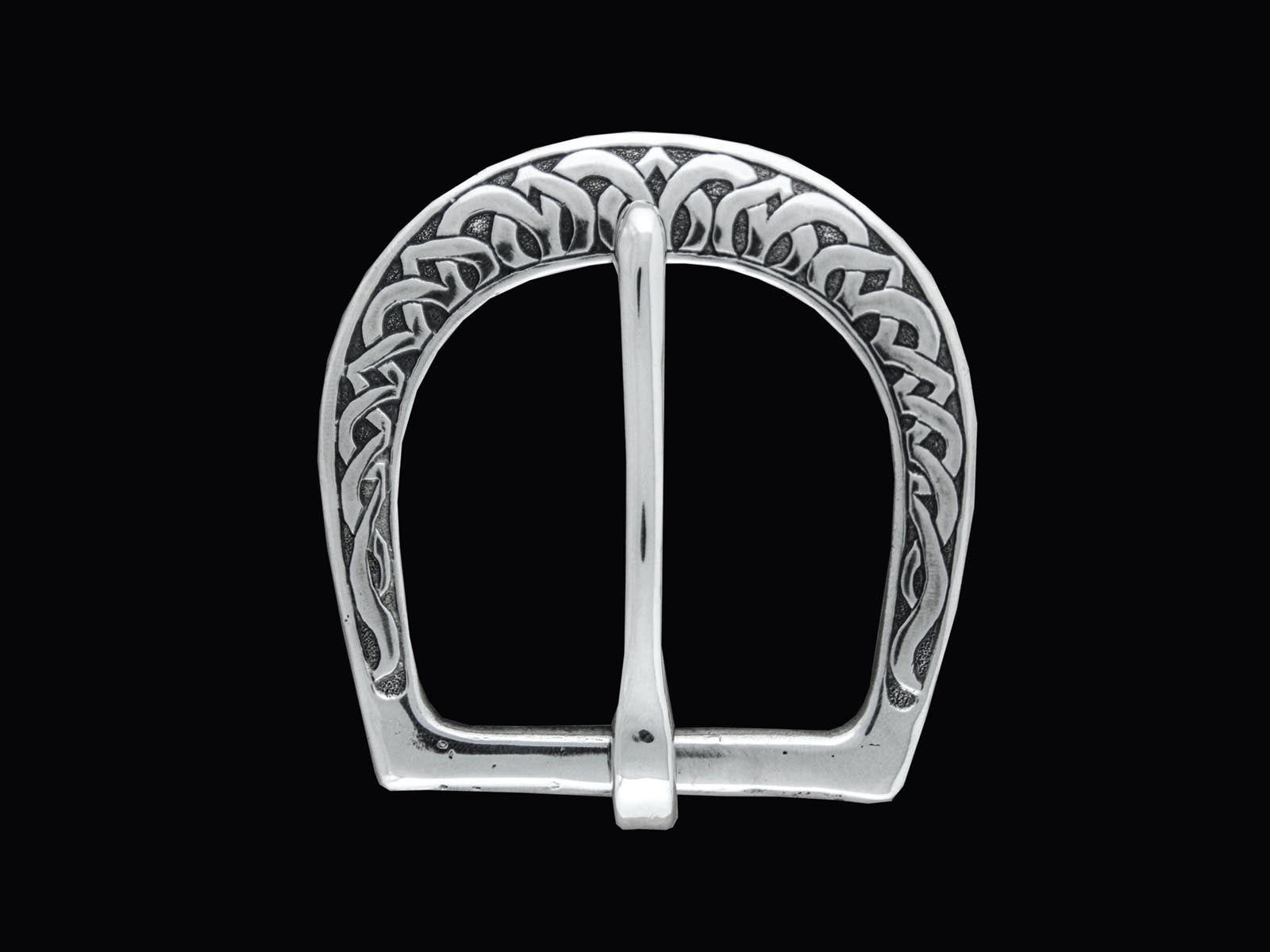 Buckle Ornament S36