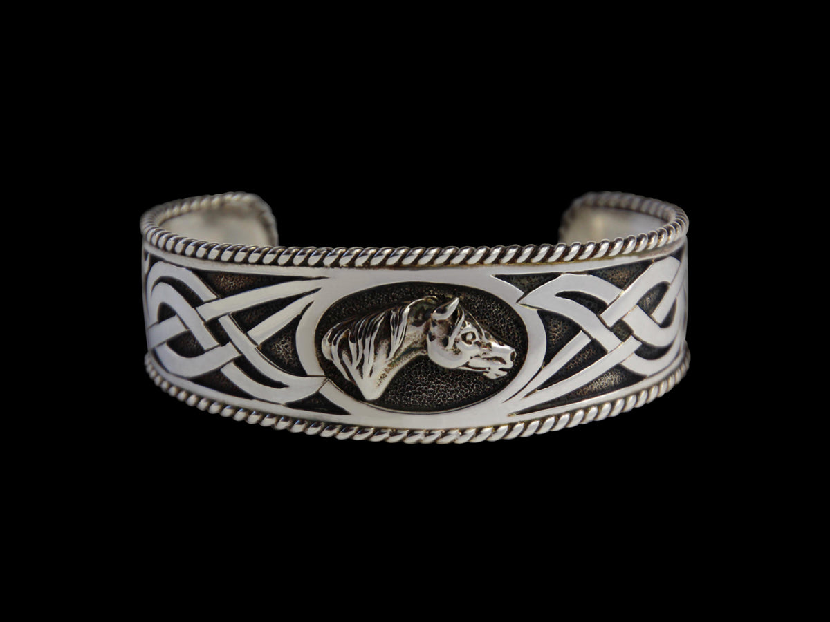 Armspange Ornament konisch